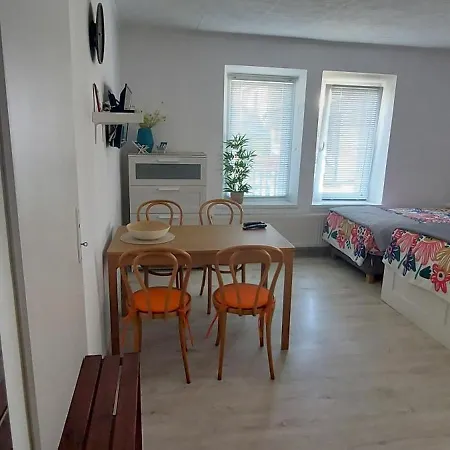 Goscinne U Rodziny Rum i privatbostad *